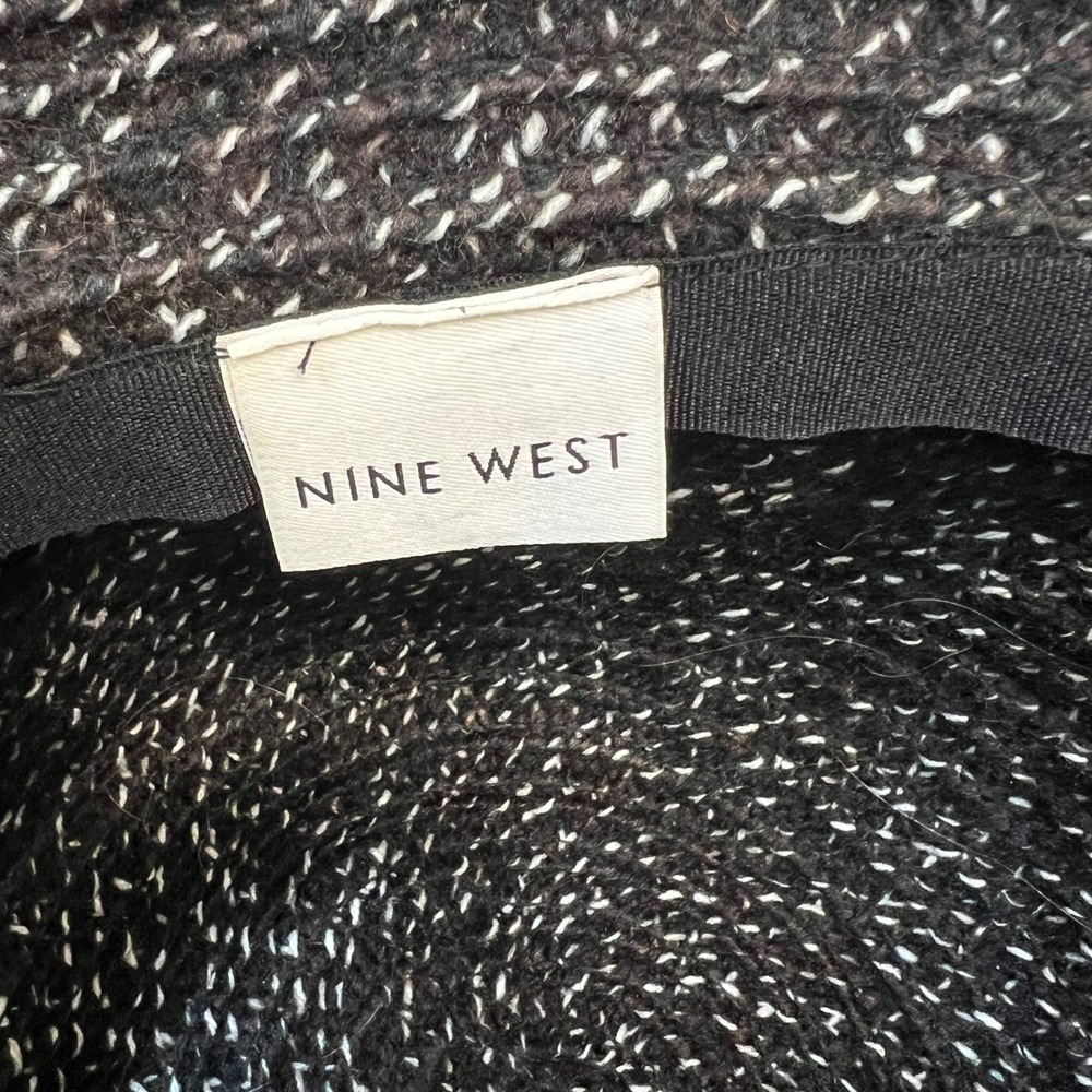 Vintage Nine West Black Wool Knit Cloche Bucket Hat Flower Detail OS - Picture 8 of 9
